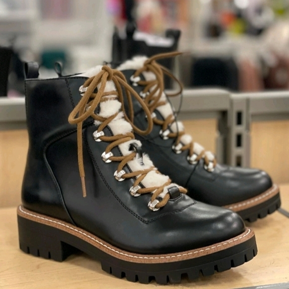 a new day Shoes - Women's Leighton Hiking Boots - A New Day Black, Size 11, NWT